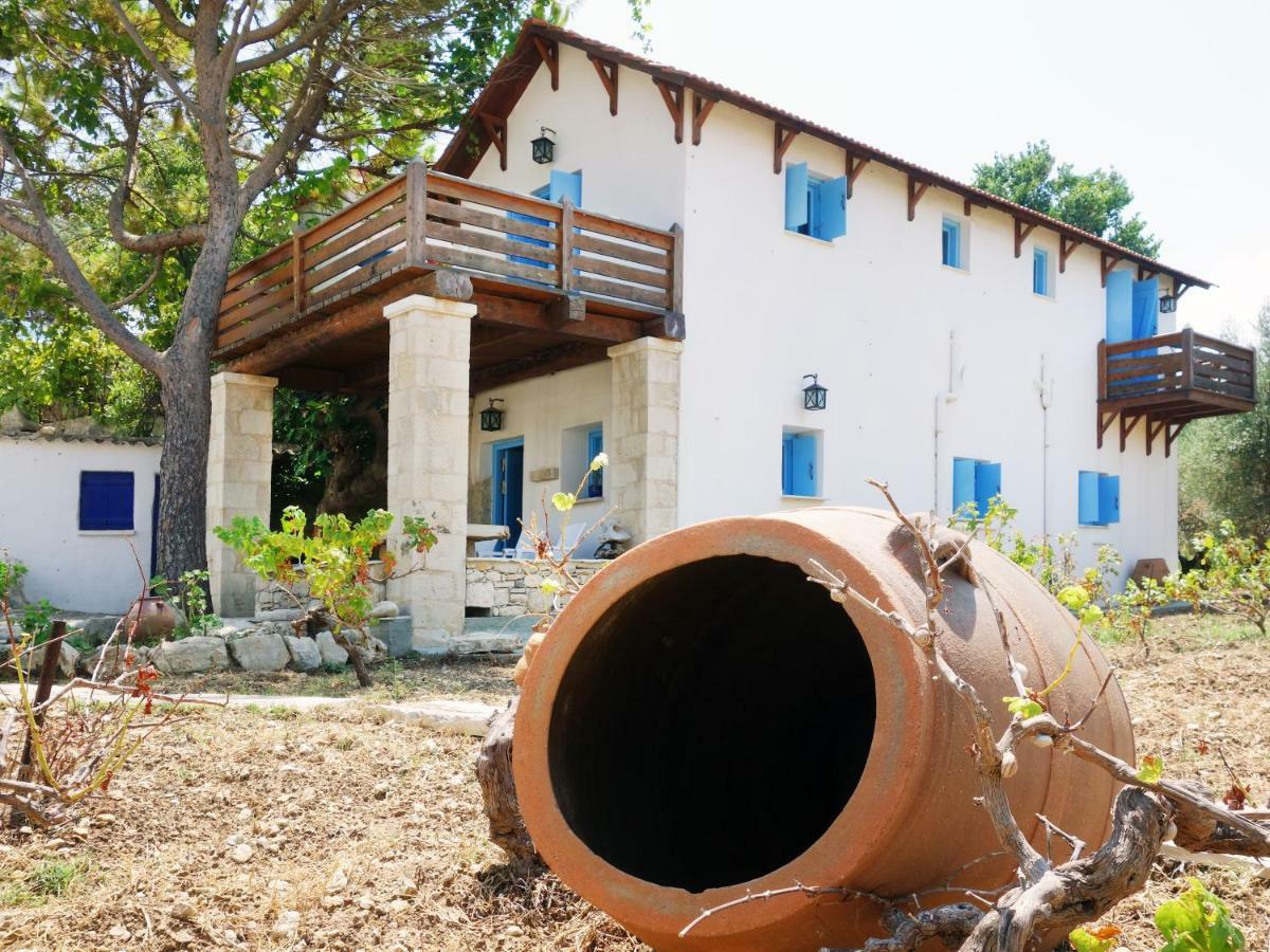 Villa Antonia Almirida Екстериор снимка